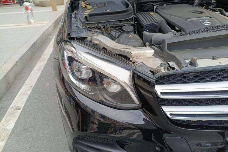 Used Mercedes-Benz GLC 2019 GLC 300 L 4MATIC Dynamic Model Right Front Headlight