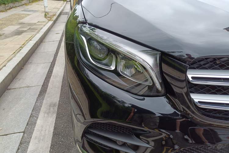Used Mercedes-Benz GLC 2019 GLC 260 4MATIC Dynamic Edition Right Front Headlight