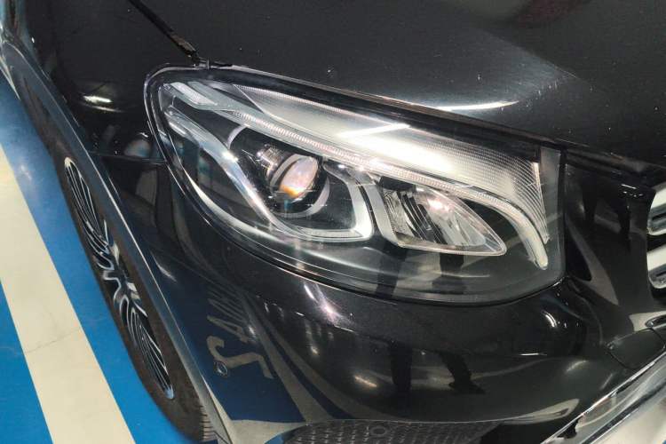 Used Mercedes-Benz GLC 2019 GLC 200 L 4MATIC Right Front Headlight