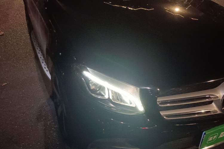 Used Mercedes-Benz GLC 2019 GLC 260 4MATIC Luxury Model Right Front Headlight