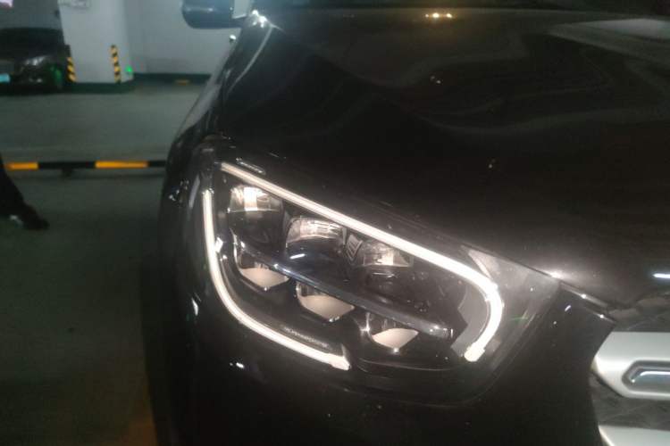 Used Mercedes-Benz GLC 2019 GLC 260 L 4MATIC Dynamic Model Right Front Headlight