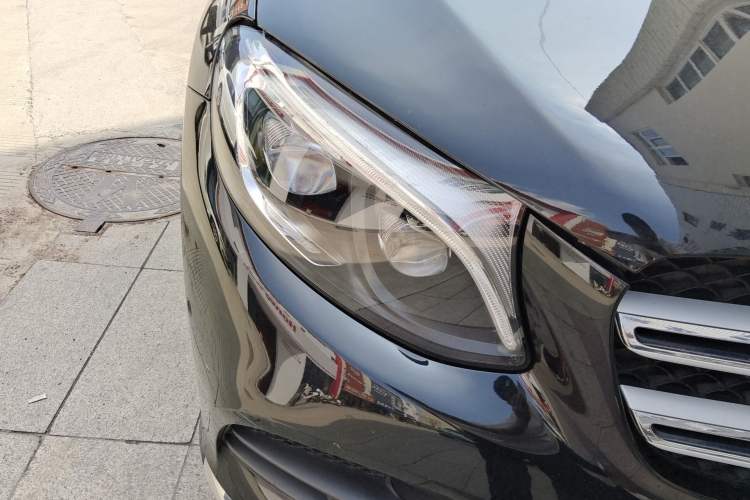 Used Mercedes-Benz GLC 2019 Refreshed GLC 300 L 4MATIC Dynamic Edition Right Front Headlight
