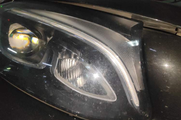 Used Mercedes-Benz GLC 2019 GLC 260 L 4MATIC Dynamic Model Right Front Headlight