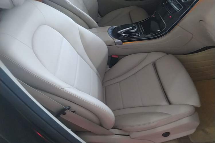 Used Mercedes-Benz GLC 2019 GLC 260 L 4MATIC Luxury Model Right Front Seat