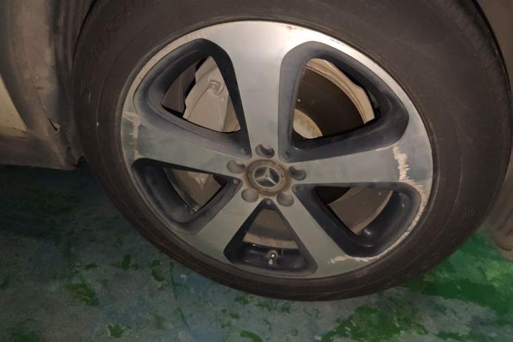 Used Mercedes-Benz GLC 2019 Facelift GLC 260 L 4MATIC Luxury Model Right Front Wheel Hub