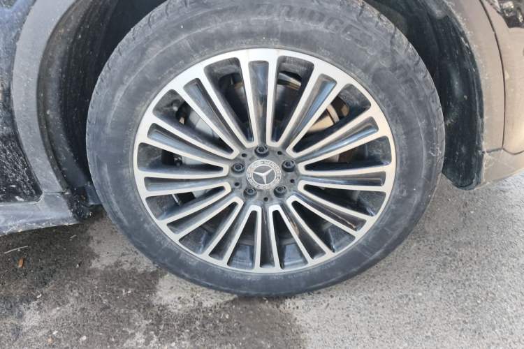 Used Mercedes-Benz GLC 2019 GLC 200 L 4MATIC Right Front Wheel Hub