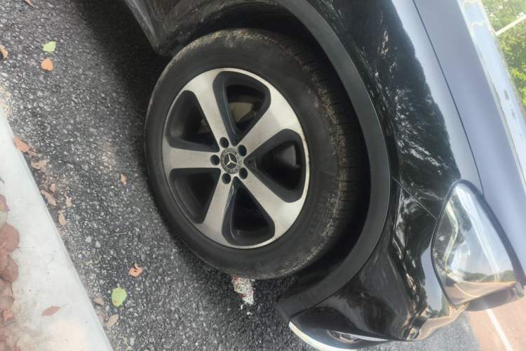 Used Mercedes-Benz GLC 2019 Facelift GLC 260 L 4MATIC Luxury Model Right Front Wheel Hub