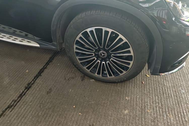 Used Mercedes-Benz GLC 2019 GLC 260 L 4MATIC Dynamic Model Right Front Wheel Hub