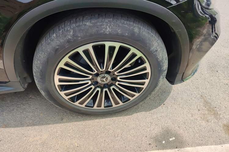 Used Mercedes-Benz GLC 2019 GLC 260 L 4MATIC Dynamic Model Right Front Wheel Hub