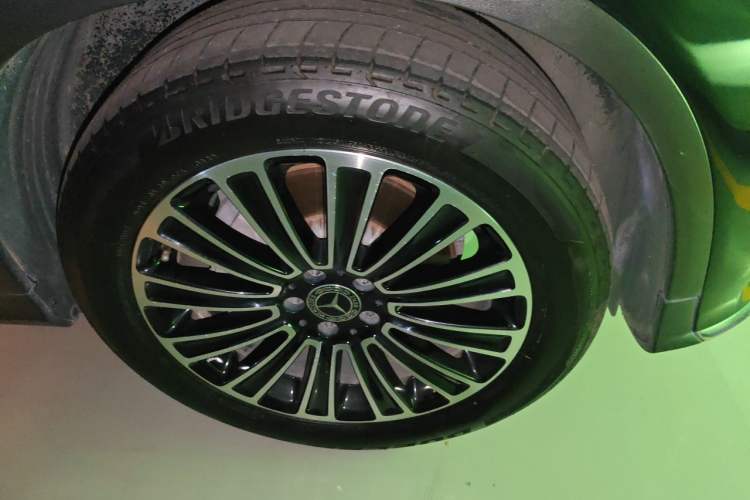 Used Mercedes-Benz GLC 2019 GLC 260 L 4MATIC Dynamic Model Right Front Wheel Hub