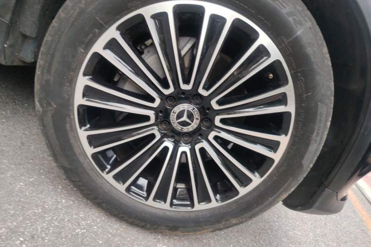 Used Mercedes-Benz GLC 2019 GLC 200 L 4MATIC Right Front Wheel Hub