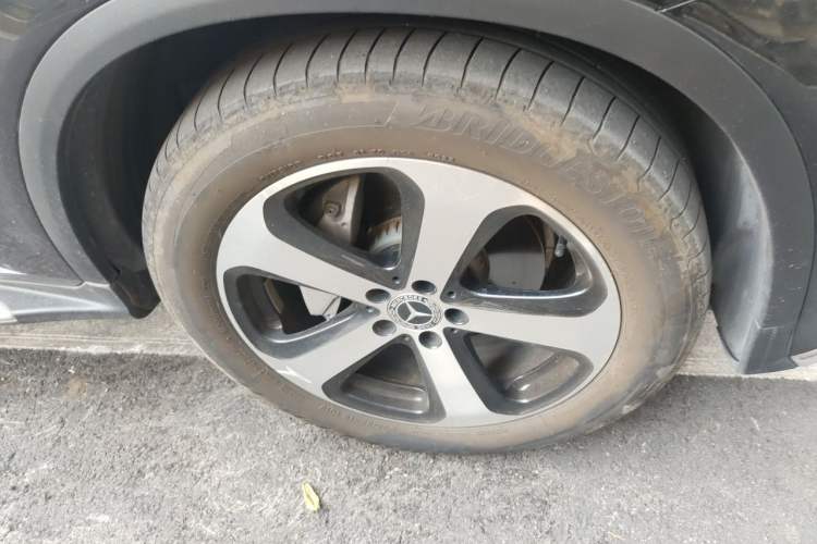 Used Mercedes-Benz GLC 2019 Facelift GLC 260 L 4MATIC Luxury Model Right Front Wheel Hub