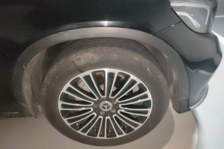 Used Mercedes-Benz GLC 2019 GLC 260 L 4MATIC Dynamic Model Right Front Wheel Hub