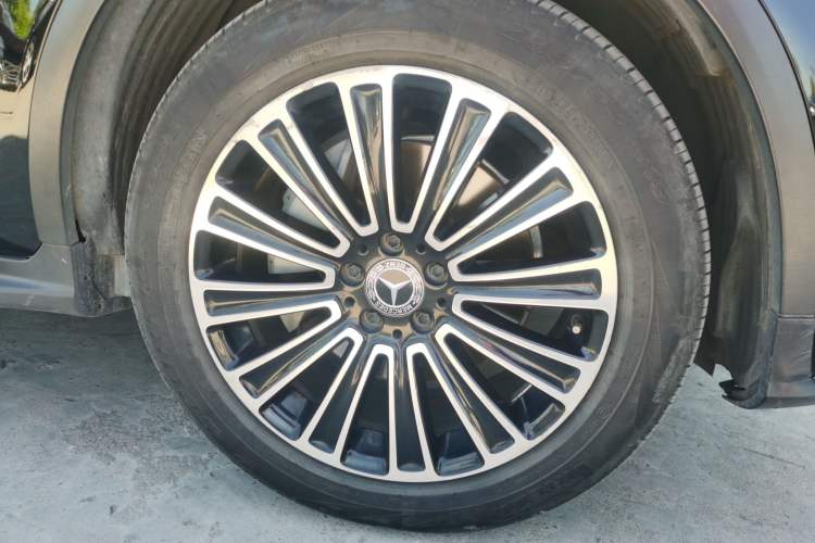 Used Mercedes-Benz GLC 2019 GLC 260 L 4MATIC Dynamic Model Right Front Wheel Hub
