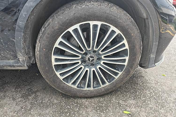 Used Mercedes-Benz GLC 2019 GLC 260 4MATIC Dynamic Edition Right Front Wheel Hub