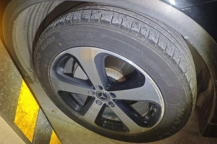 Used Mercedes-Benz GLC 2019 GLC 260 L 4MATIC Dynamic Model Right Front Wheel Hub