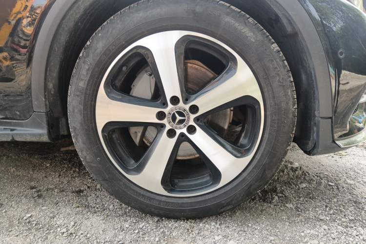 Used Mercedes-Benz GLC 2019 Facelift GLC 260 L 4MATIC Luxury Model Right Front Wheel Hub