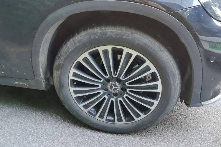 Used Mercedes-Benz GLC 2019 GLC 260 L 4MATIC Dynamic Model Right Front Wheel Hub