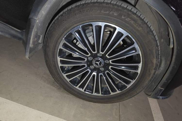 Used Mercedes-Benz GLC 2019 GLC 260 L 4MATIC Dynamic Model Right Front Wheel Hub