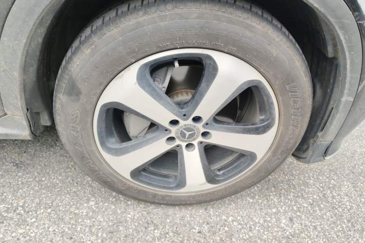 Used Mercedes-Benz GLC 2019 Facelift GLC 260 L 4MATIC Luxury Model Right Front Wheel Hub