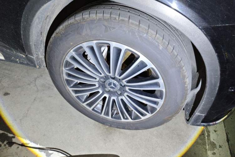 Used Mercedes-Benz GLC 2019 GLC 260 L 4MATIC Dynamic Model Right Front Wheel Hub