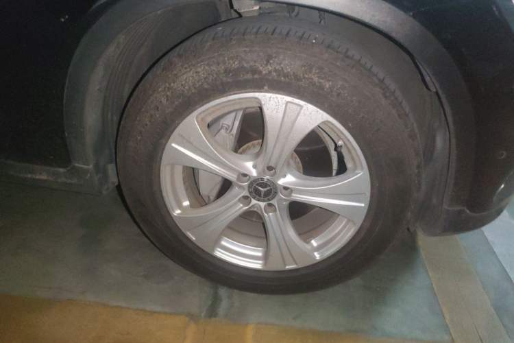 Used Mercedes-Benz GLC 2019 GLC 260 L 4MATIC Dynamic Model Right Front Wheel Hub