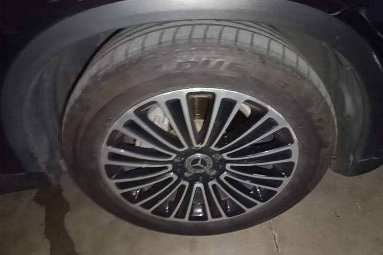 Used Mercedes-Benz GLC 2019 GLC 200 L 4MATIC Right Front Wheel Hub