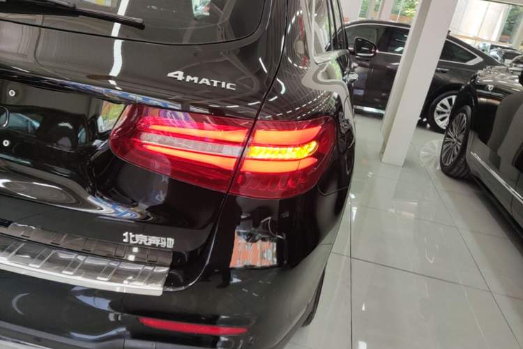 Used Mercedes-Benz GLC 2019 GLC 260 L 4MATIC Dynamic Model Right Rear Taillight