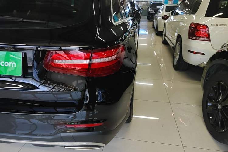 Used Mercedes-Benz GLC 2019 GLC 260 L 4MATIC Dynamic Model Right Rear Taillight