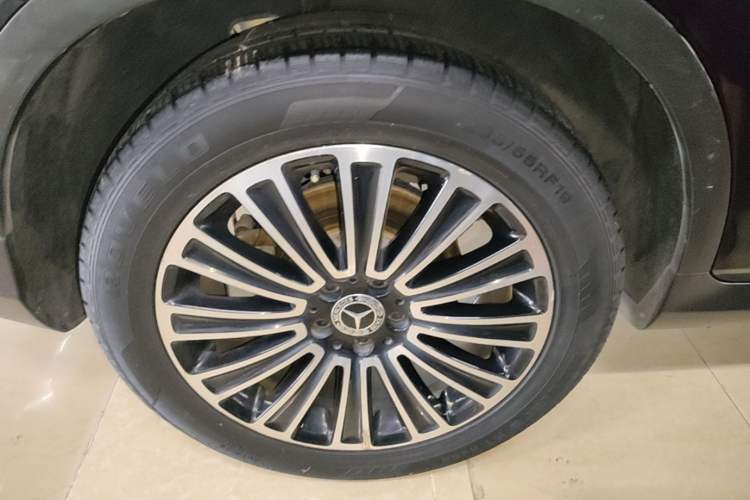 Used Mercedes-Benz GLC 2019 GLC 200 L 4MATIC Right Rear Wheel Hub