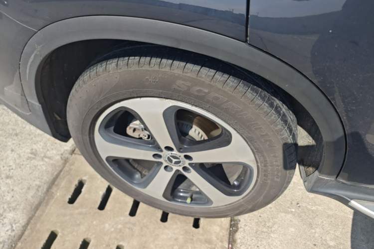 Used Mercedes-Benz GLC 2019 Facelift GLC 260 L 4MATIC Luxury Model Right Rear Wheel Hub