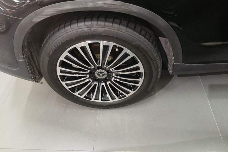Used Mercedes-Benz GLC 2019 GLC 260 L 4MATIC Dynamic Model Right Rear Wheel Hub