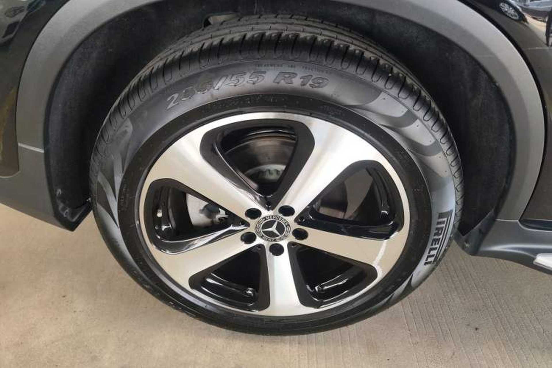 Used Mercedes-Benz GLC 2019 Facelift GLC 260 L 4MATIC Luxury Model Right Rear Wheel Hub
