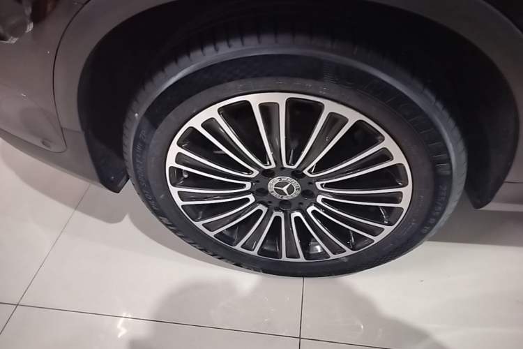 Used Mercedes-Benz GLC 2019 GLC 260 L 4MATIC Dynamic Model Right Rear Wheel Hub