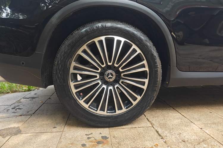 Used Mercedes-Benz GLC 2019 GLC 200 L 4MATIC Right Rear Wheel Hub