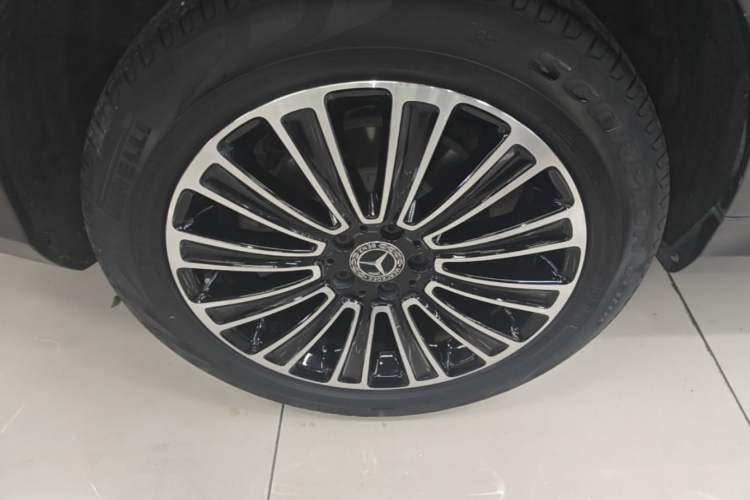 Used Mercedes-Benz GLC 2019 GLC 200 L 4MATIC Right Rear Wheel Hub
