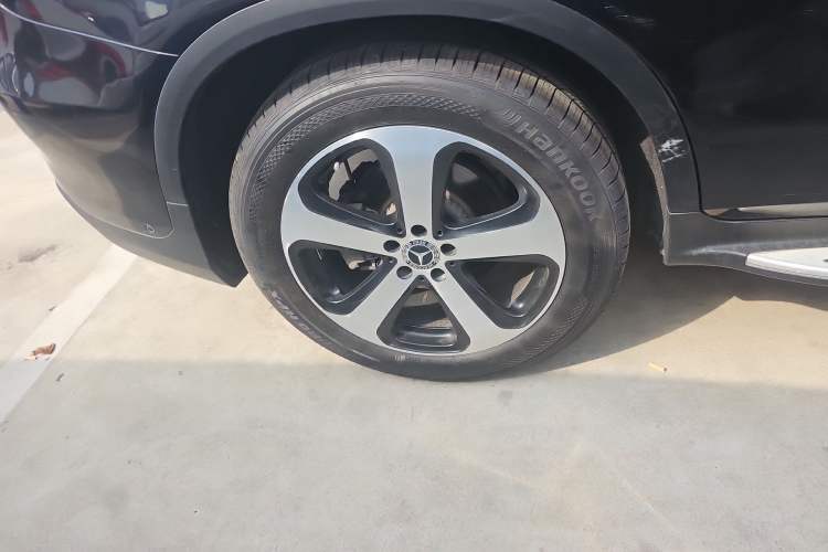 Used Mercedes-Benz GLC 2019 Facelift GLC 260 L 4MATIC Luxury Model Right Rear Wheel Hub