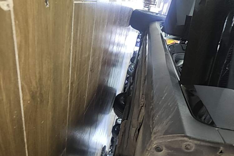Used Mercedes-Benz GLC 2019 GLC 200 4MATIC Right Side Sill