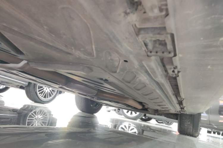 Used Mercedes-Benz GLC 2019 GLC 260 L 4MATIC Dynamic Model Right Side Sill