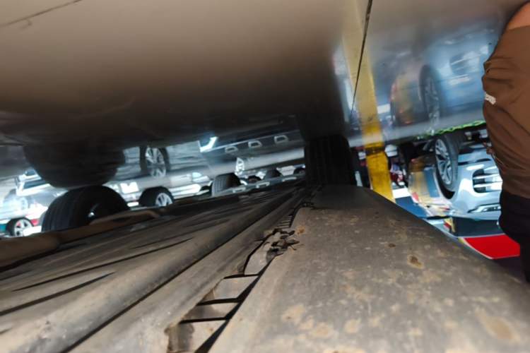 Used Mercedes-Benz GLC 2019 GLC 260 L 4MATIC Dynamic Model Right Side Sill