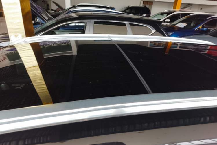 Used Mercedes-Benz GLC 2019 GLC 260 L 4MATIC Dynamic Model Roof