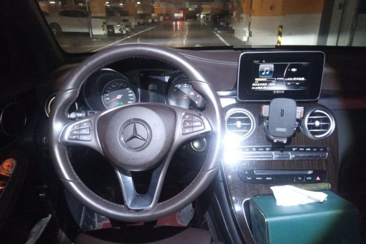 Used Mercedes-Benz GLC 2019 GLC 260 L 4MATIC Dynamic Model Steering Wheel