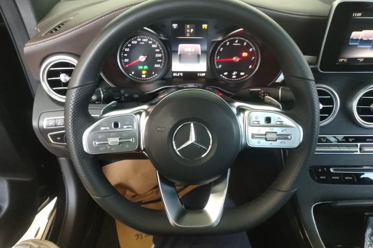 Used Mercedes-Benz GLC 2019 Facelift GLC 260 L 4MATIC Luxury Model Steering Wheel