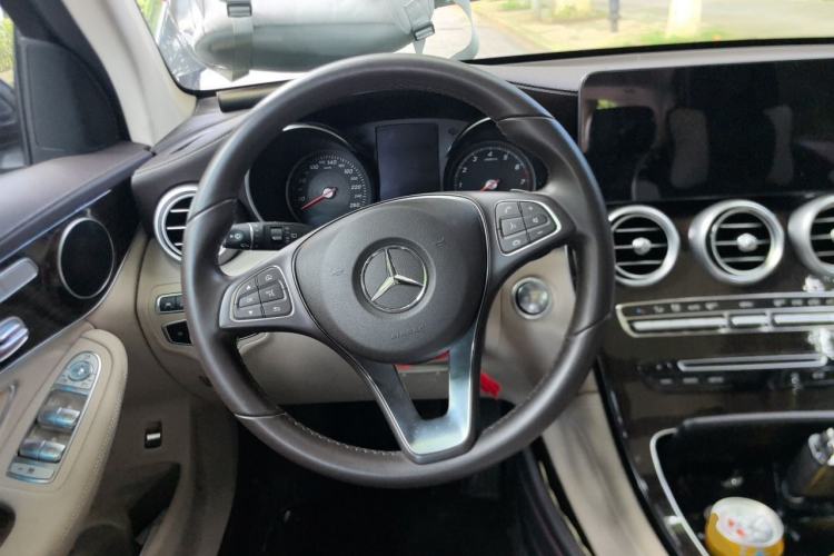 Used Mercedes-Benz GLC 2019 Facelift GLC 260 L 4MATIC Luxury Model Steering Wheel