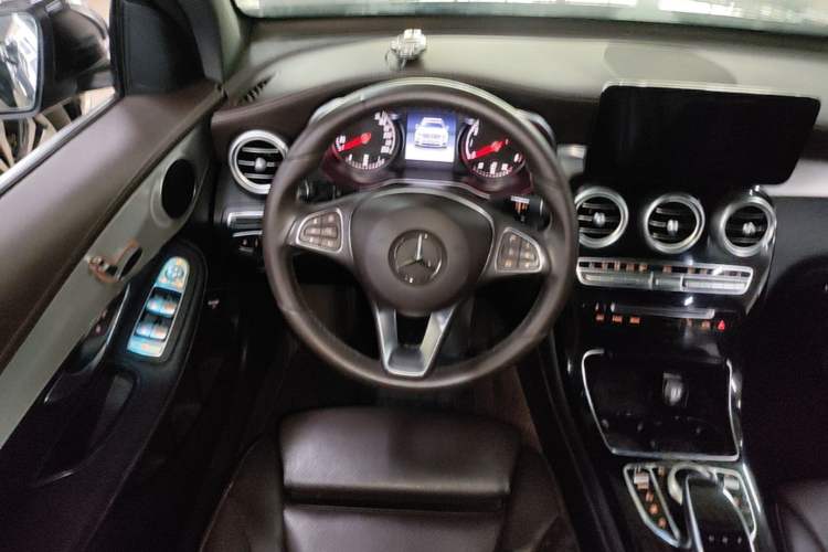 Used Mercedes-Benz GLC 2019 GLC 200 L 4MATIC Steering Wheel
