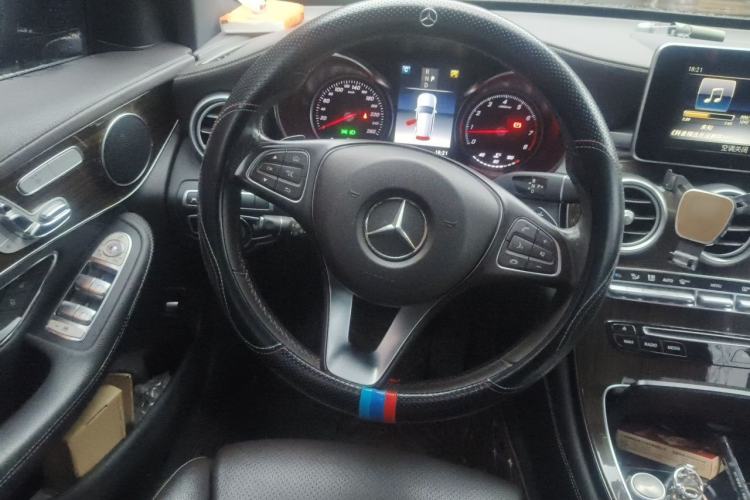 Used Mercedes-Benz GLC 2019 GLC 260 L 4MATIC Luxury Model Steering Wheel