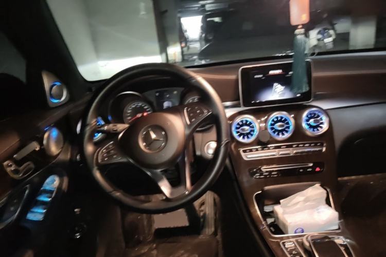 Used Mercedes-Benz GLC 2019 GLC 260 L 4MATIC Dynamic Model Steering Wheel