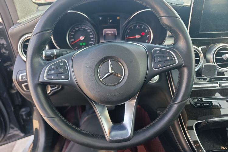 Used Mercedes-Benz GLC 2019 Facelift GLC 260 L 4MATIC Luxury Model Steering Wheel