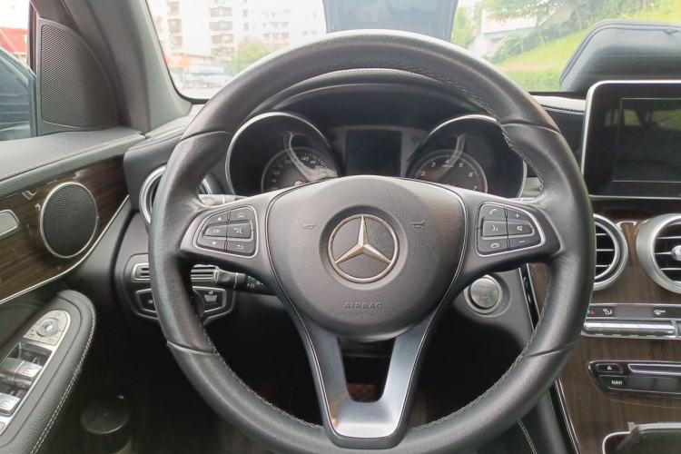 Used Mercedes-Benz GLC 2019 GLC 260 4MATIC Dynamic Edition Steering Wheel