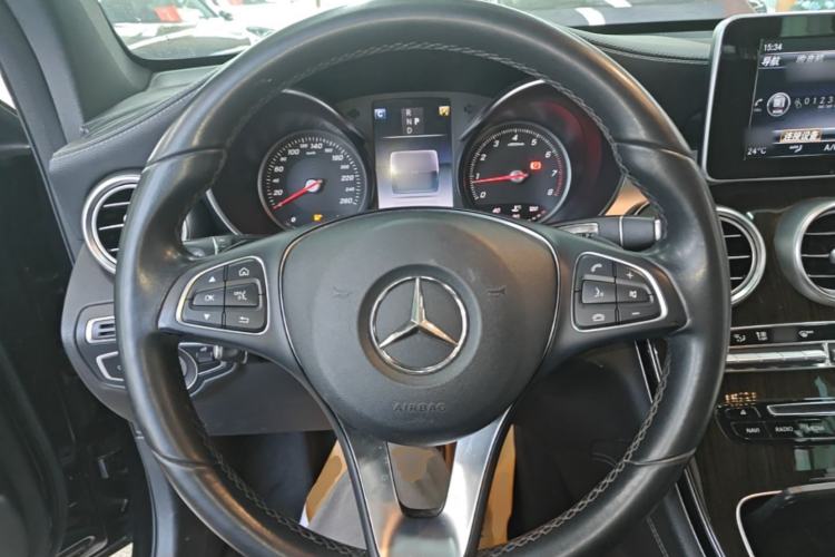 Used Mercedes-Benz GLC 2019 GLC 260 L 4MATIC Dynamic Model Steering Wheel